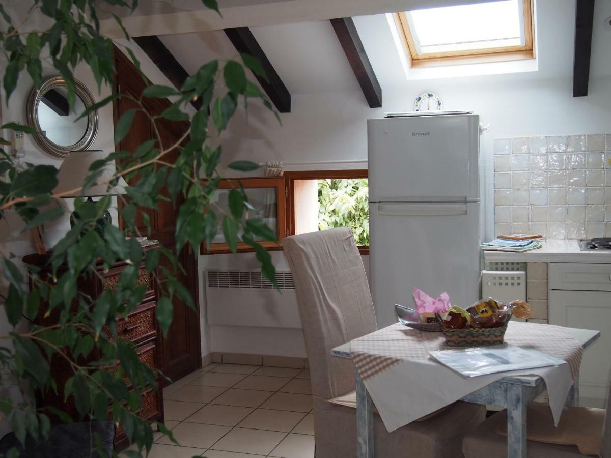 Studio Le Petit Nid D'Amour Meuble Tourisme 3 Etoiles Poggio Santa-Lucia-di-Tallano Eksteriør billede
